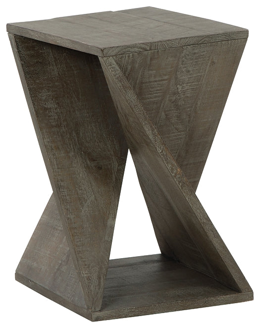 Zalemont Accent Table